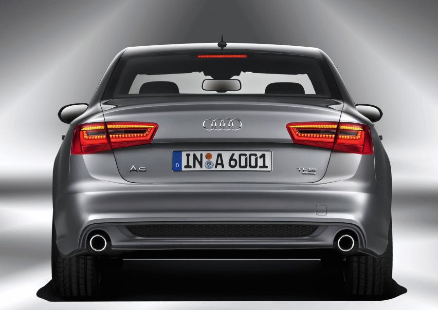  Audi A6 3.0T S-Line Sedan (4G, C7) 2011 года  (WW) (фото 7 из 115)
